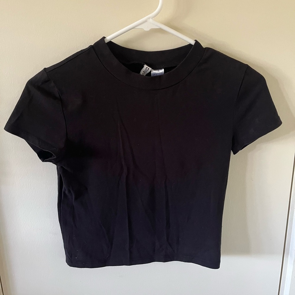 Black Cropped T-Shirt
